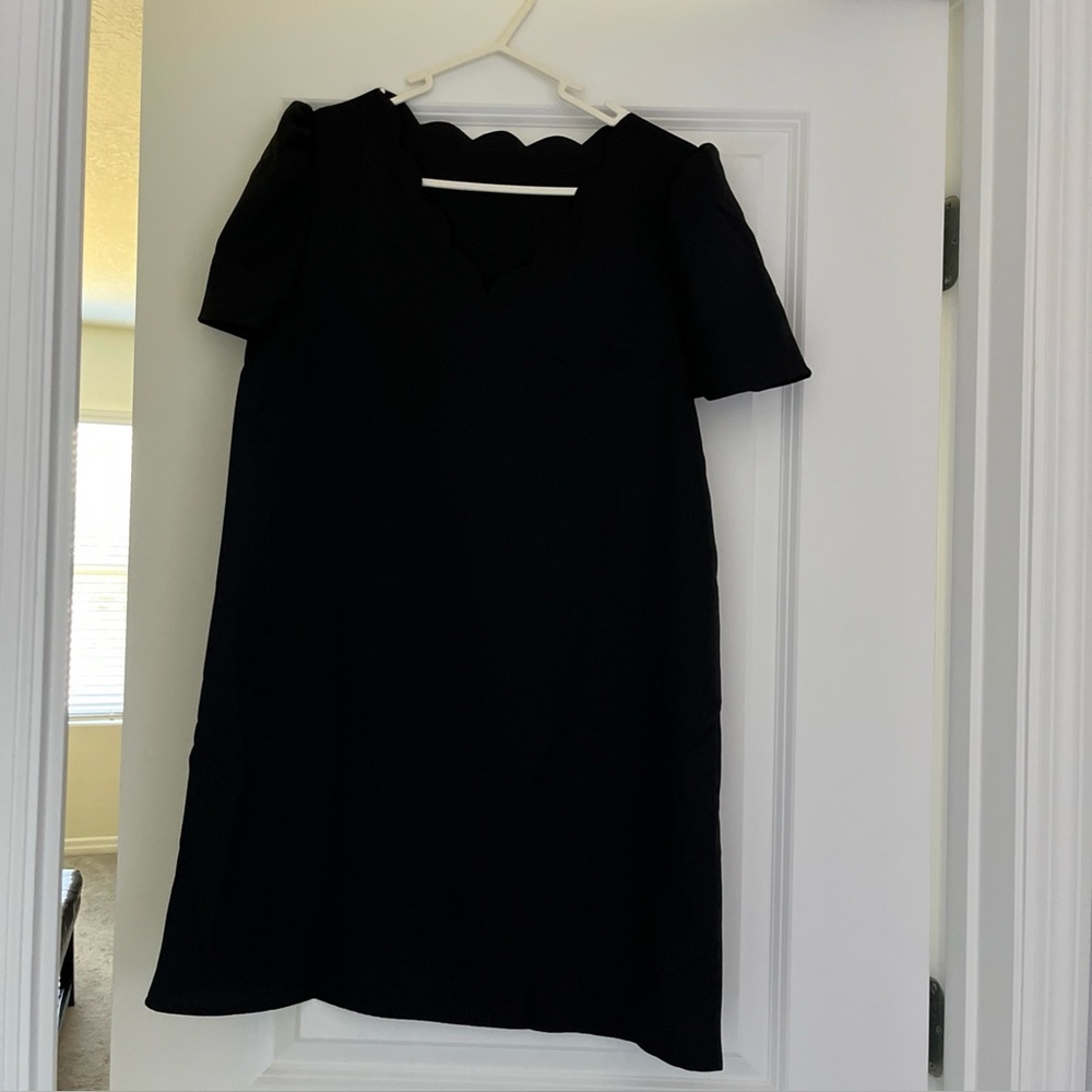SHEIN Black Short Sleeve Scallop Collar & Neck Casual Dress Size S